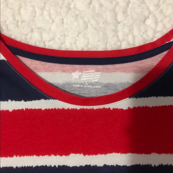 Red white and blue stripped tee shirt 🇺🇸 - Picture 2 of 3